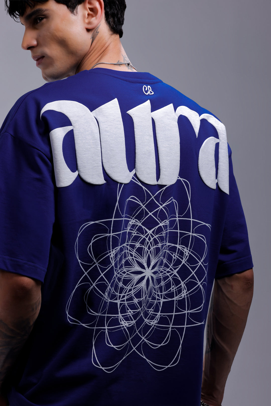 AURA T-shirt – Oversized Fit