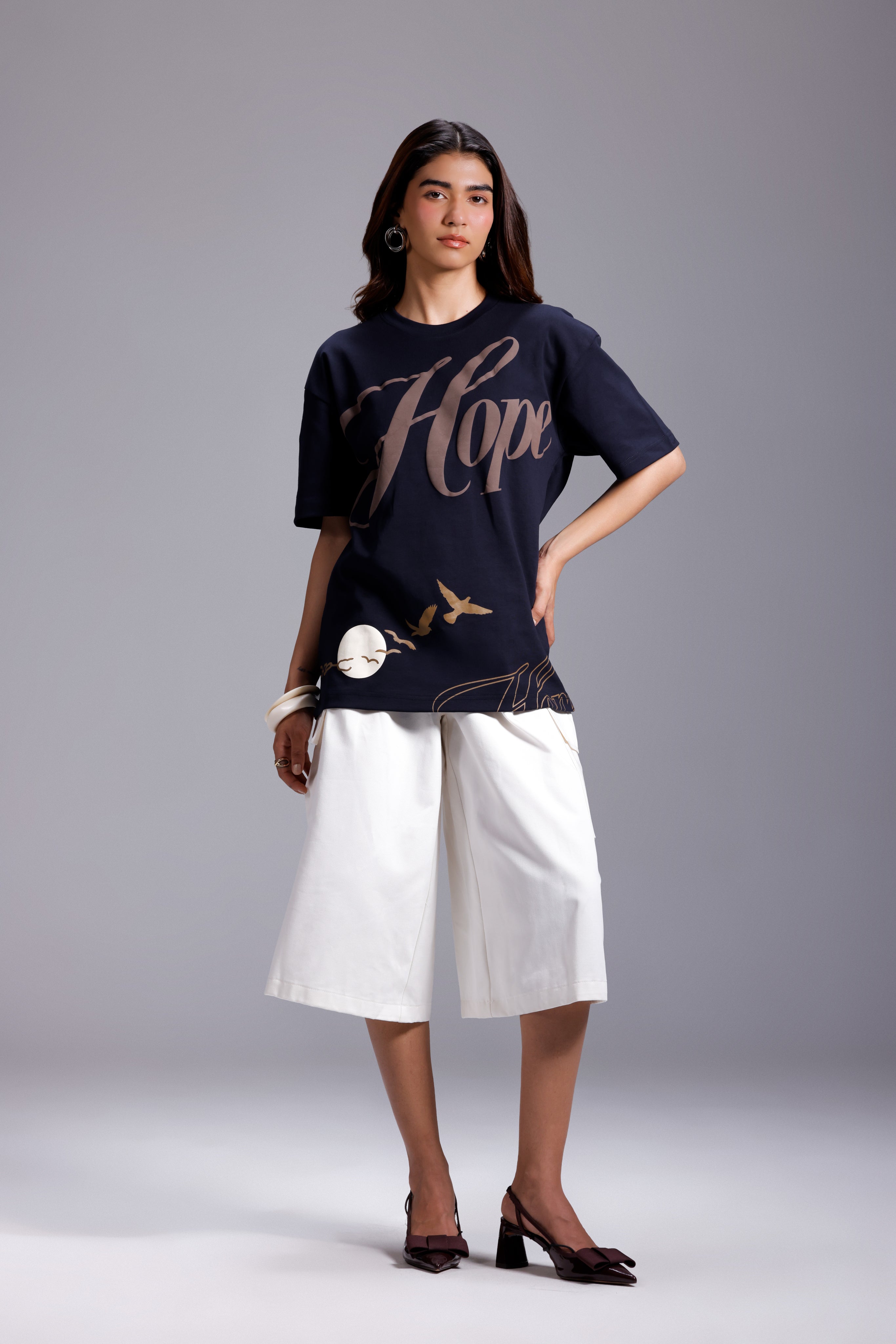HOPE T-Shirt – Oversized Fit